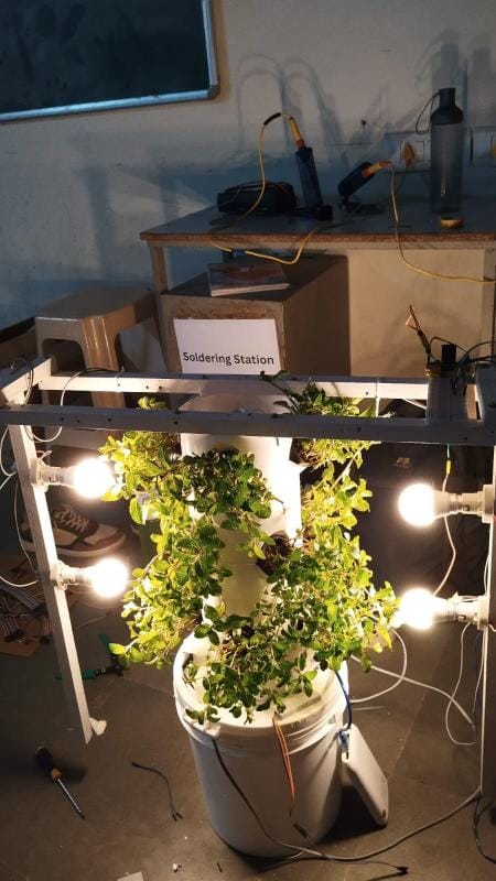 Automated IoT Aeroponics Smart Tower (image 1 of 5)